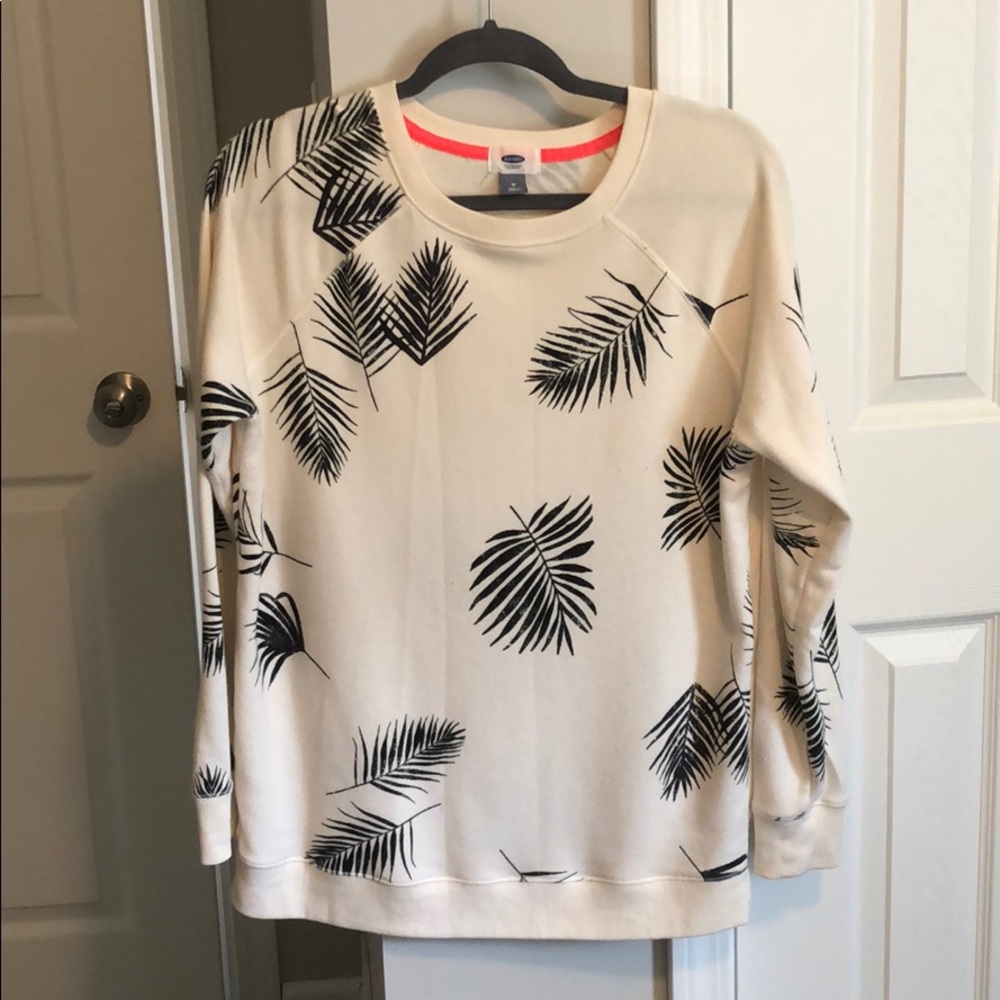 Old Navy crew neck